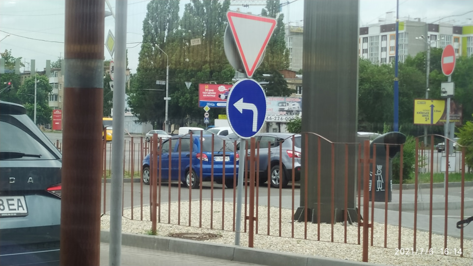 🚗Ви вірите у випадковості?)Зустріли колишню 1