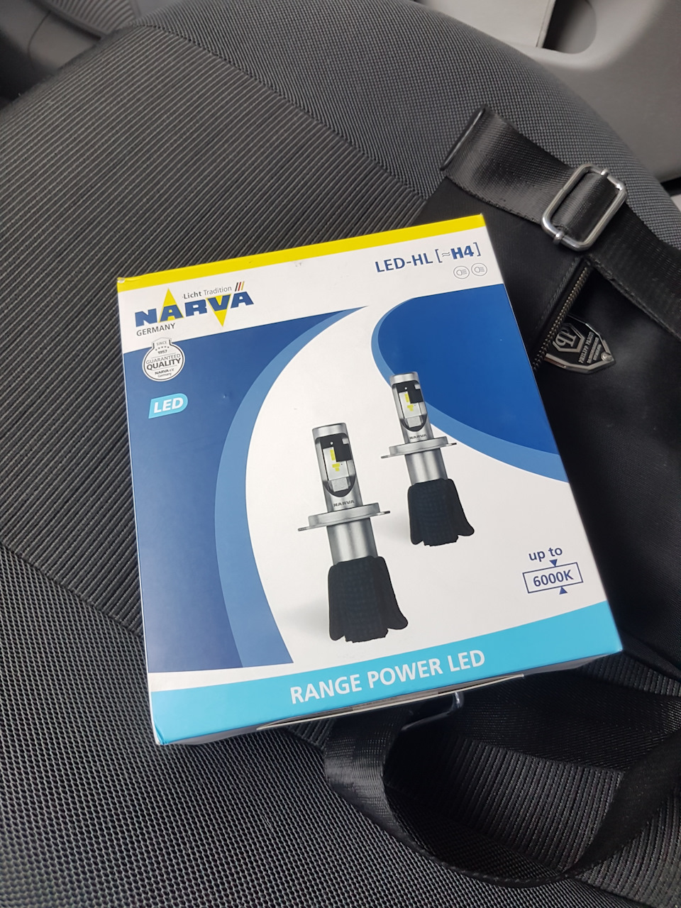 Встановив LED Narva H4 5