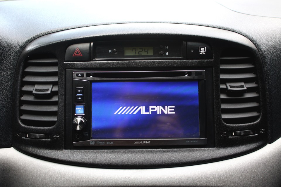 Alpine IVE-W530E + Morel Maximo 6 2