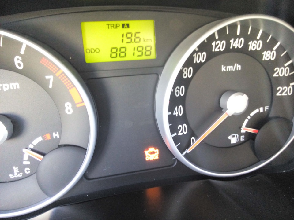 ELM327 Bluetooth OBD2 сканер та Check Engine U0001 2