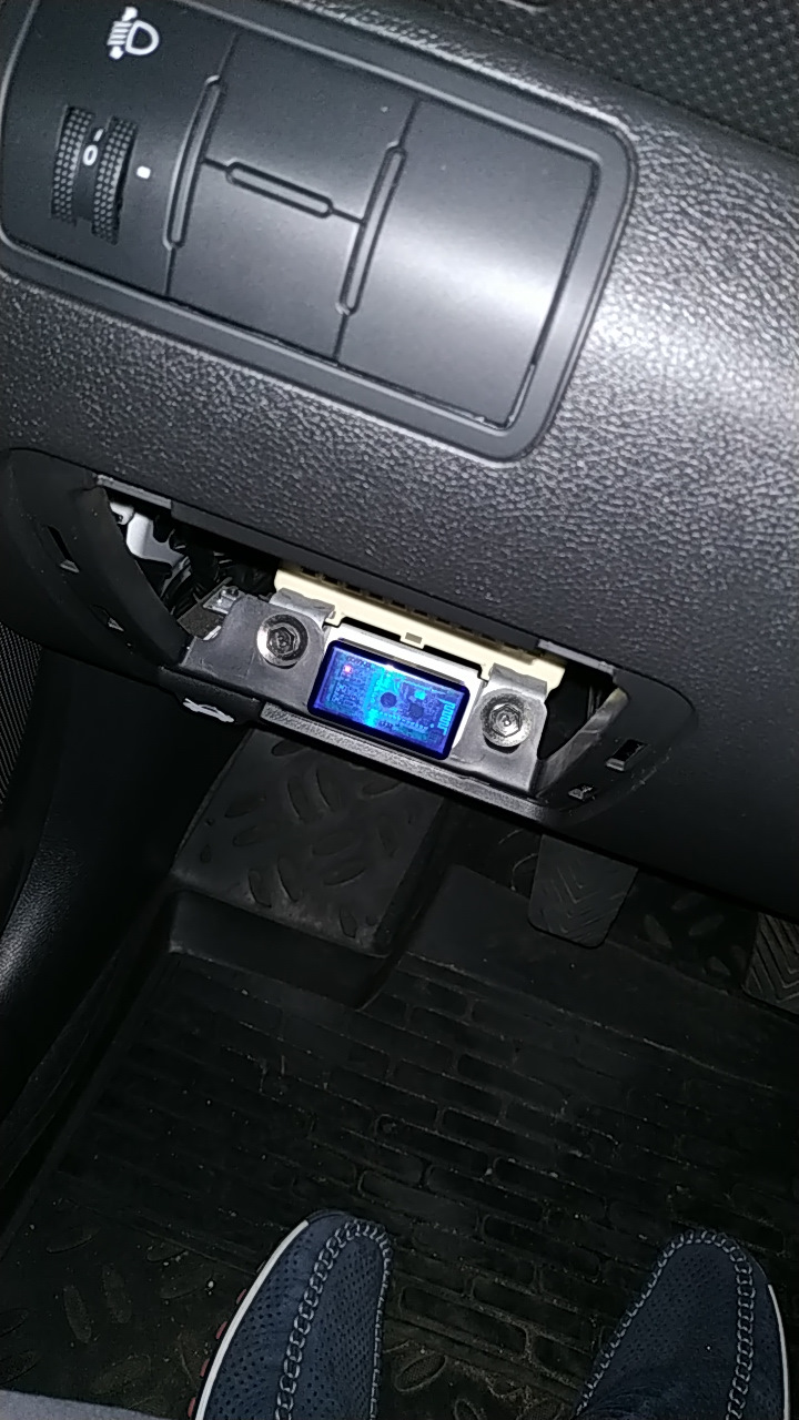 Адаптер OBD2 Bluetooth ELM327 2