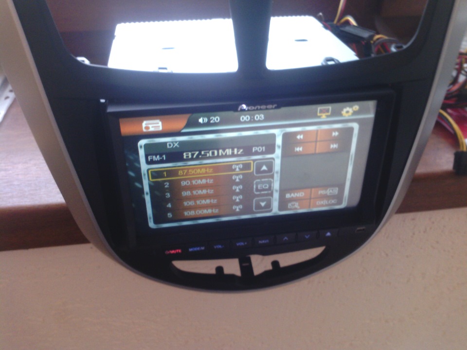 Установка 2-din Pioneer на Hyundai Accent 2
