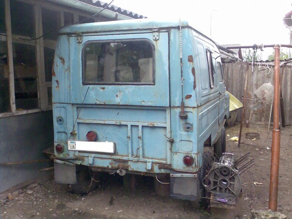 Старенький ЛУАЗик