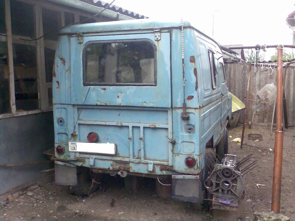 Старенький ЛУАЗик 1