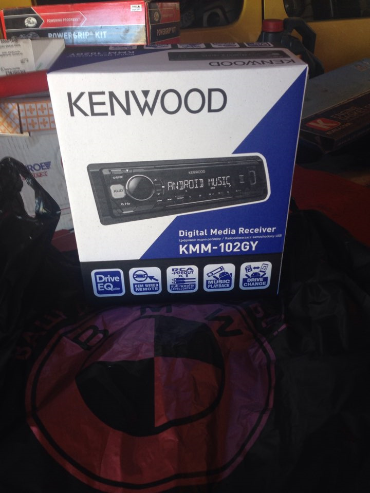 Kenwood KMM-102GY 1