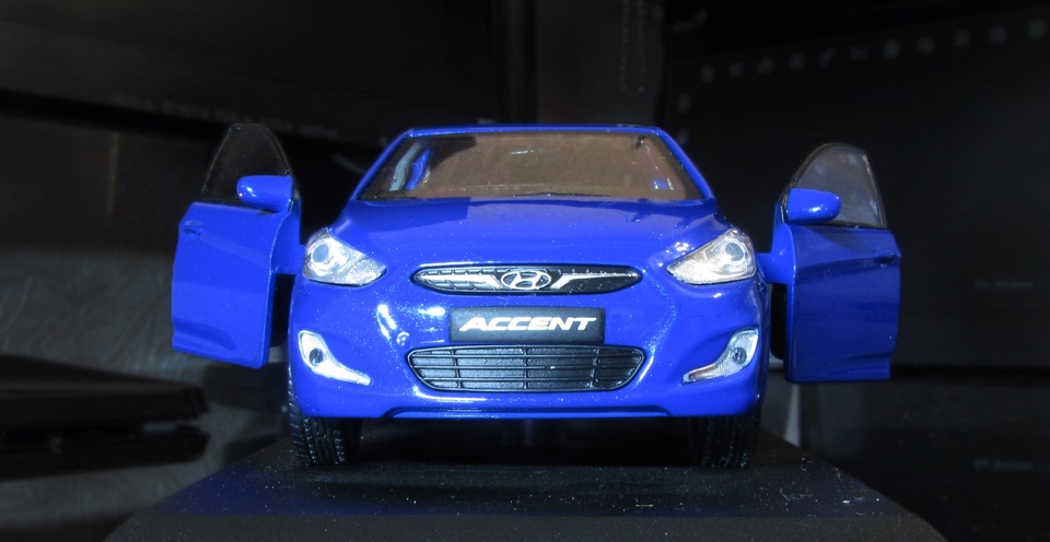 Міні Hyundai Accent 4