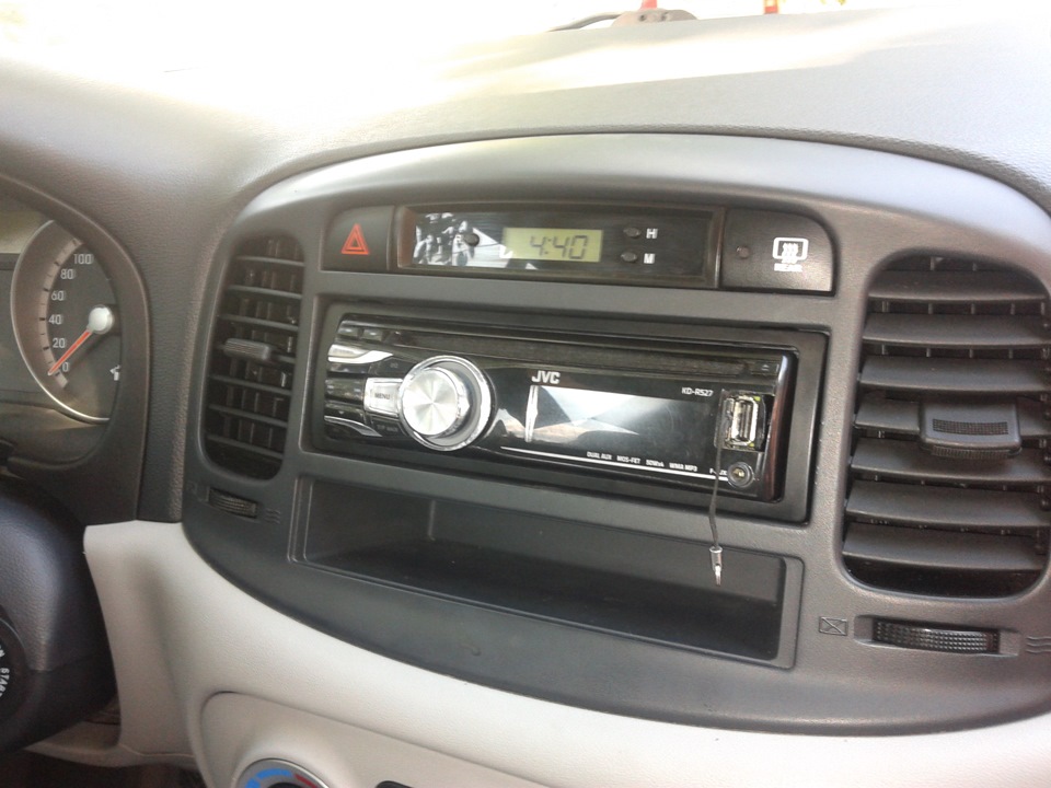 Змінив магнітофон з Pioneer deh 2120ub на JVC KD-R527 1