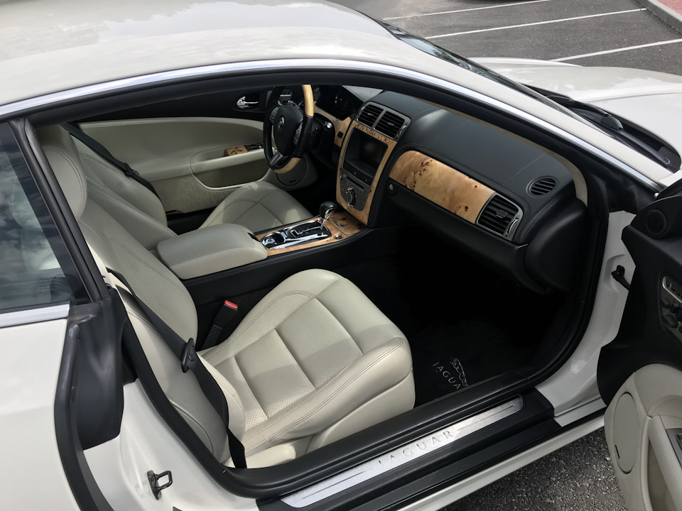 Продам Jaguar XK 5