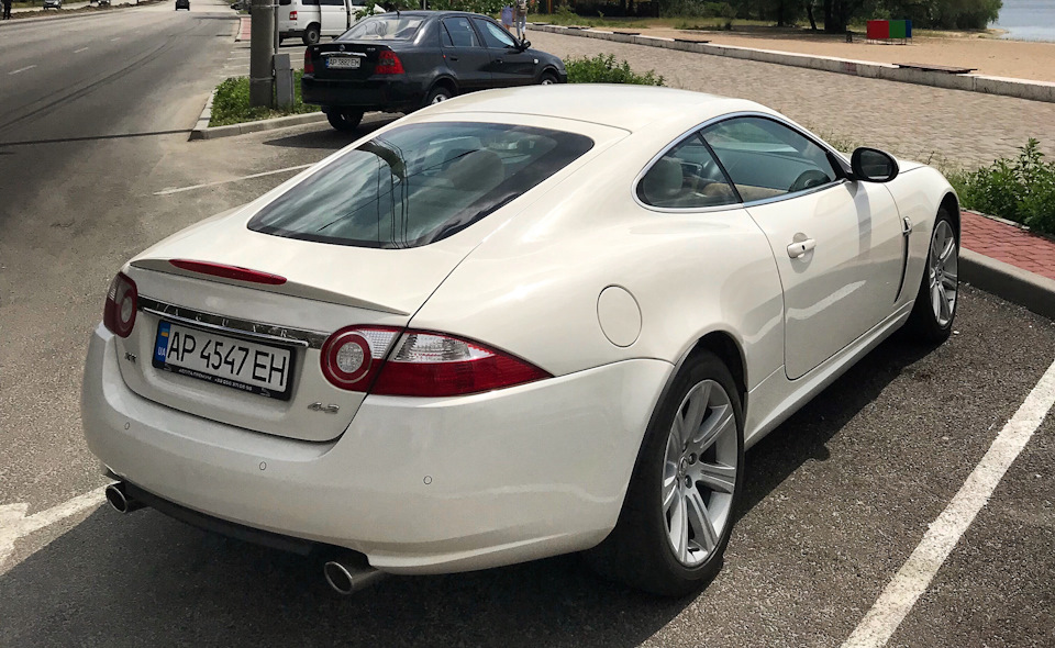 Продам Jaguar XK 2