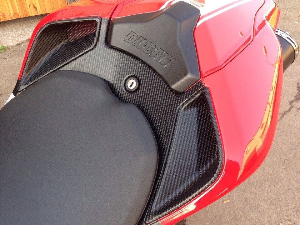Продам Ducati 848 4