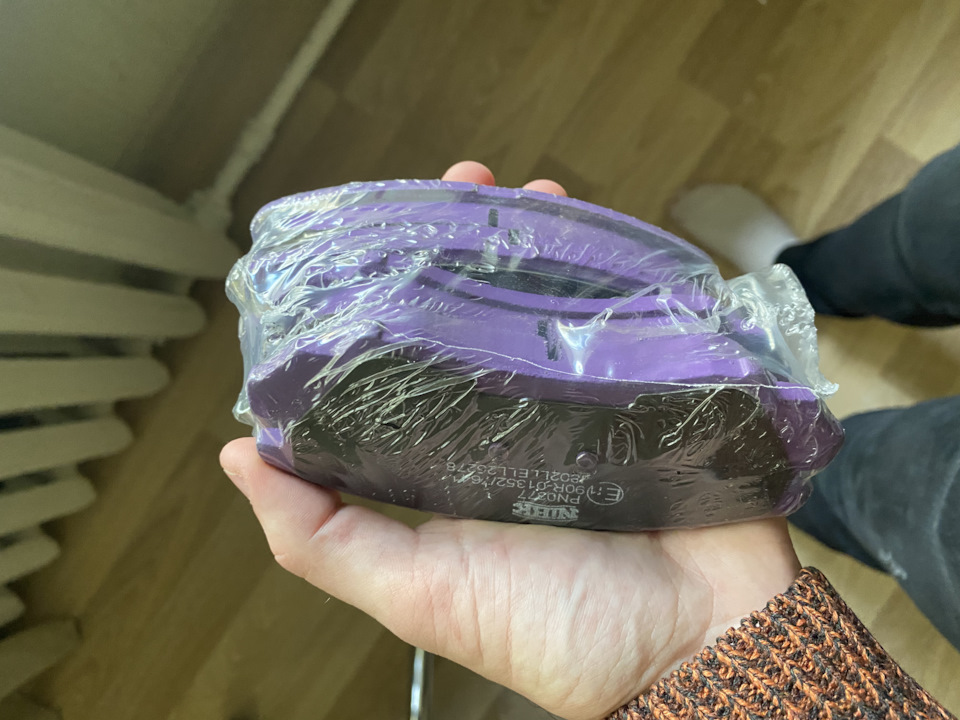 Заміна гальмівних колодок 2
