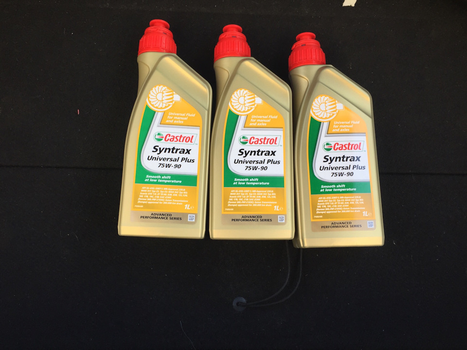 Заміна мастила в МКПП. 93 000 км CASTROL SYNTRAX UNIVERSAL PLUS 75W-90 1