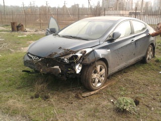 Продаю Хендай Елантру після ДТП 2