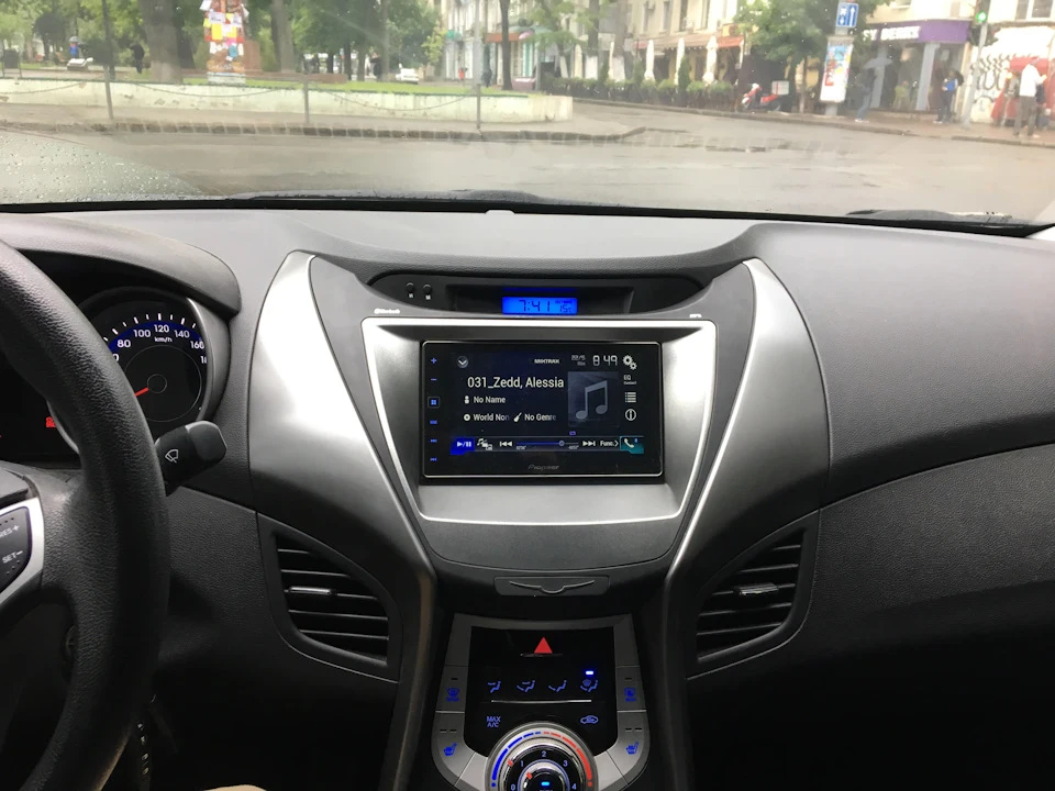 Pioneer SPH-DA120 + рамка + динаміка