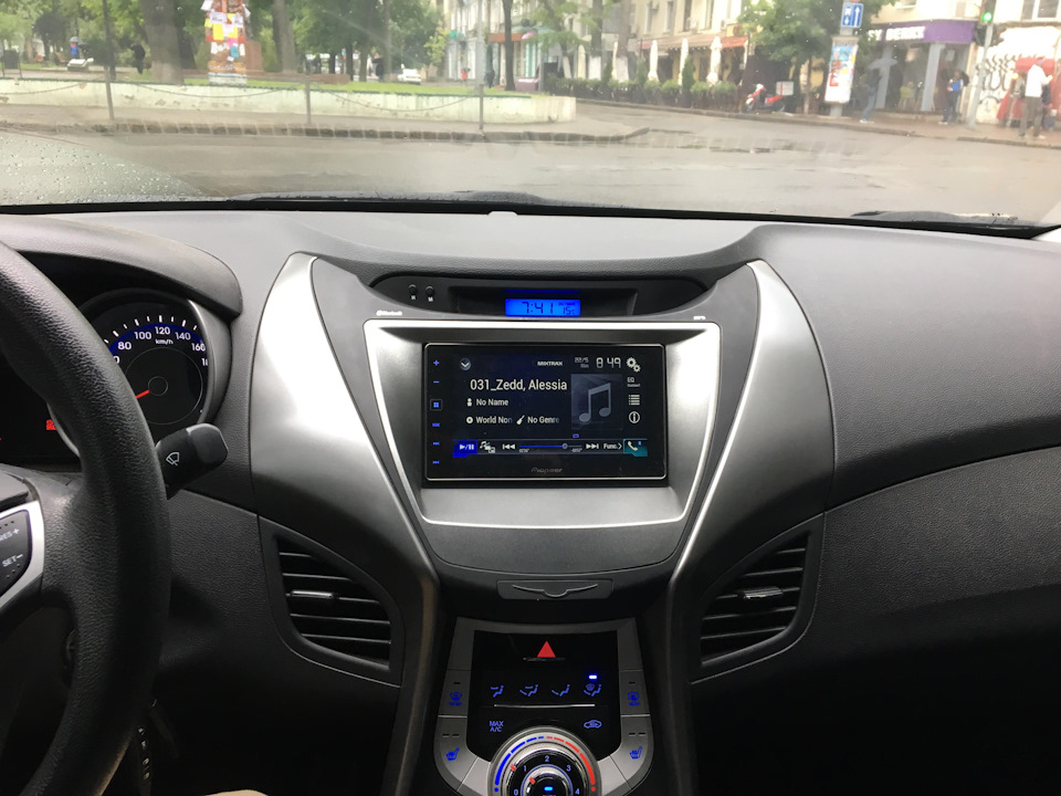 Pioneer SPH-DA120 + рамка + динаміка 1