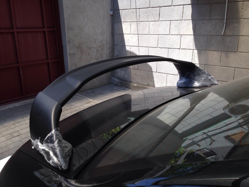 Прикладка спойлера на Elantra MD, Китайська копія Корейського спойлера із пластику. 5