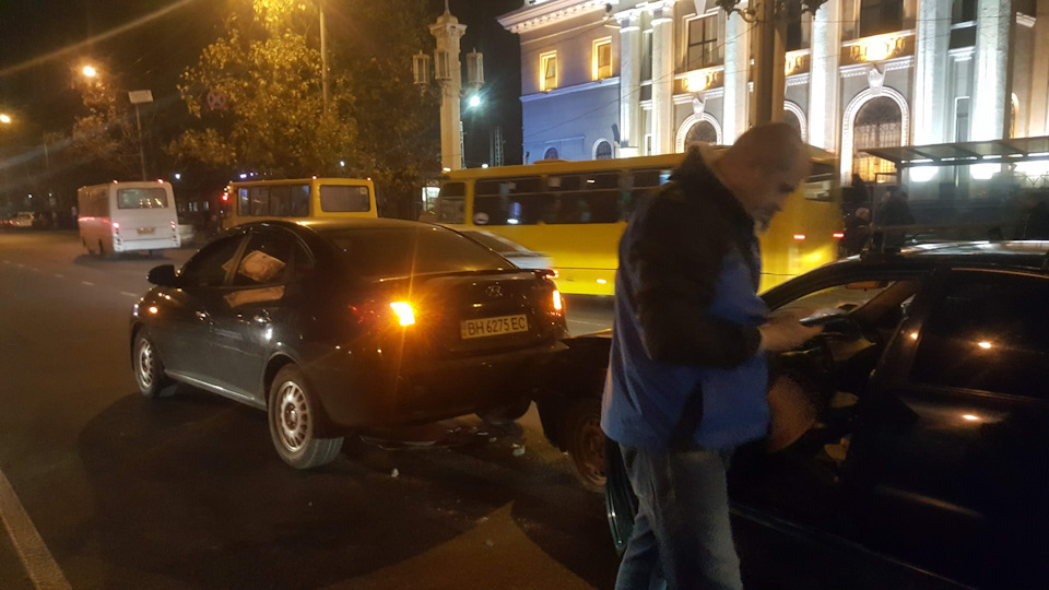 писар підкрався 1