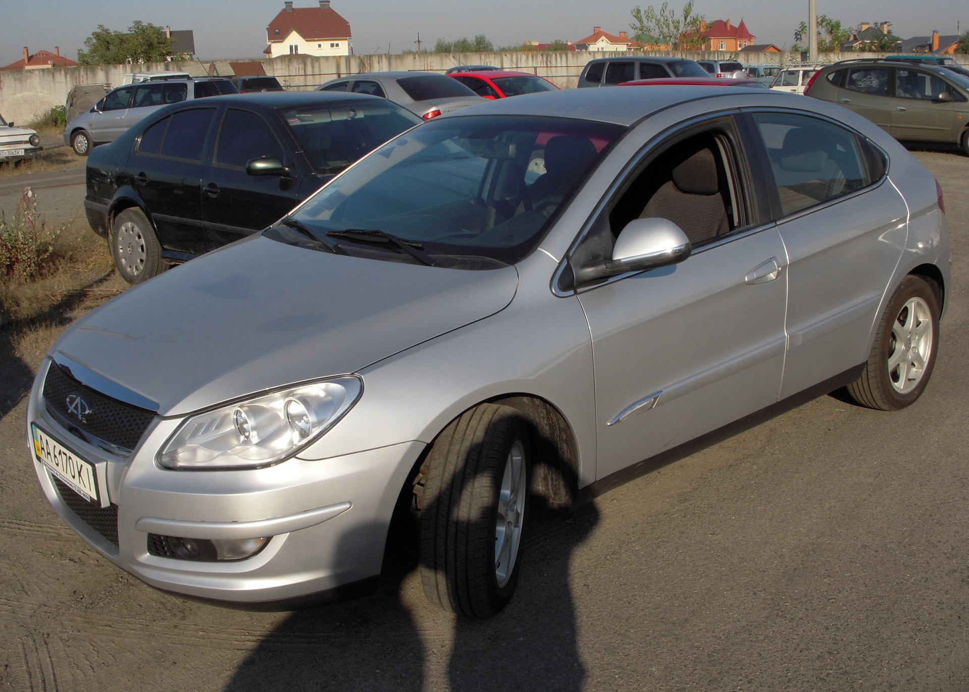 Elantra та Chery 5