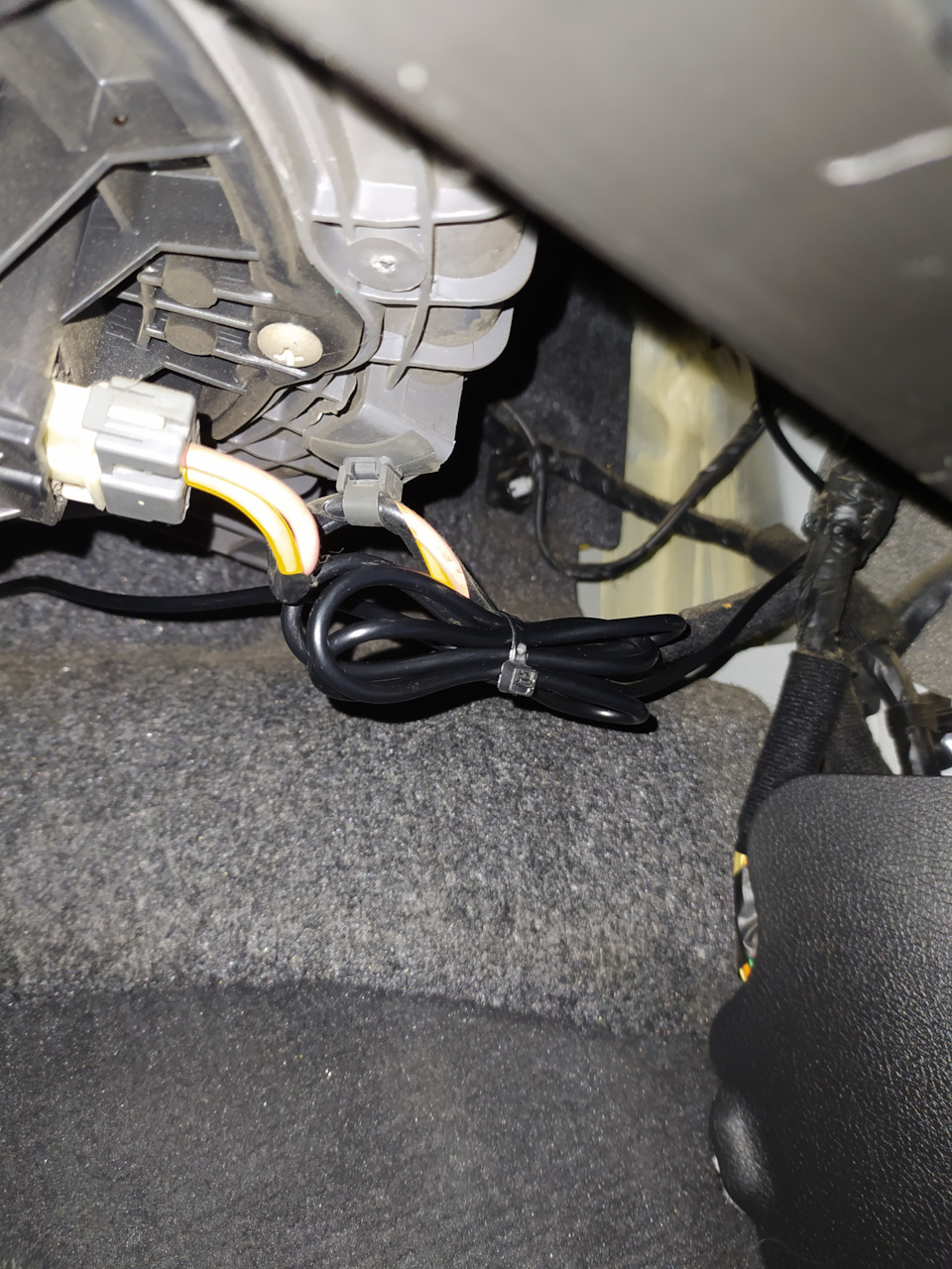 Встановлення реєстратора. 4