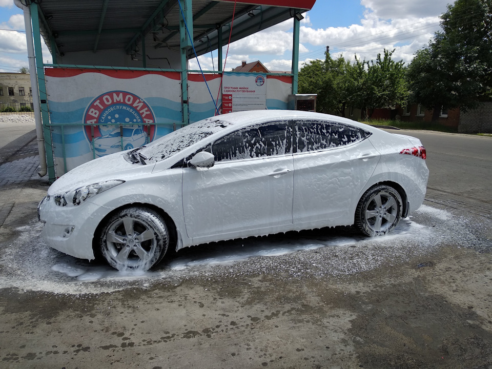 Чорнення гуми правильною хімією. Помилися. Hyundai Elantra MD. 2