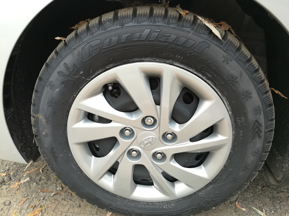 Зимові лапті Cordiant Polar SL 195/65 R15 1