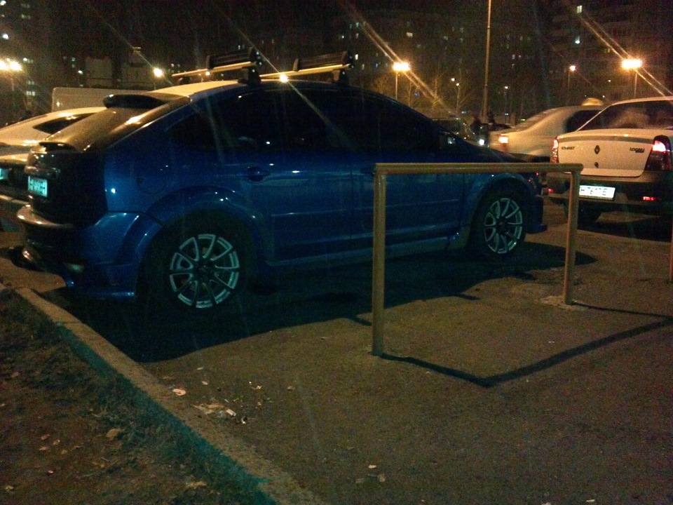у який колір варто хизувати диски на білому авто? 4