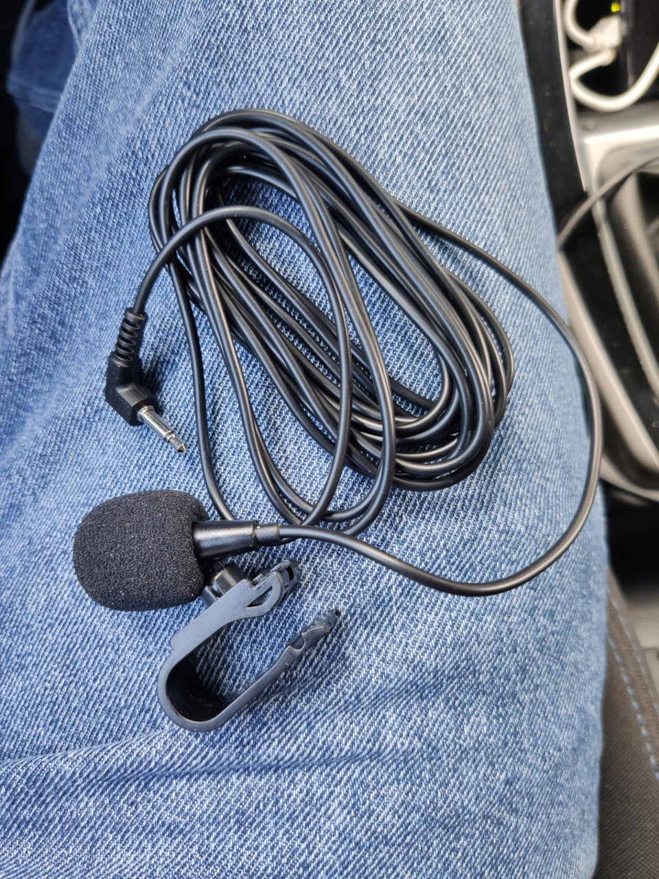 Bluetooth бути! Крок другий - куди підключити мікрофон на дорестайлі? 3