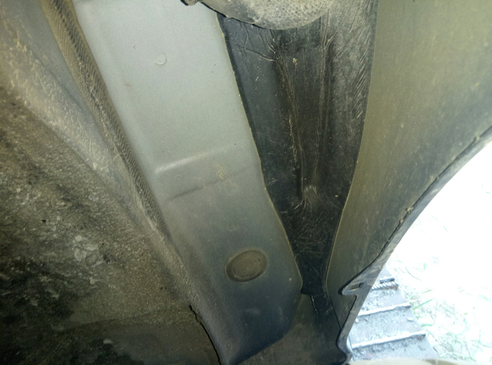 Заміна переднього локера Hyundai Elantra HD (j4) 5