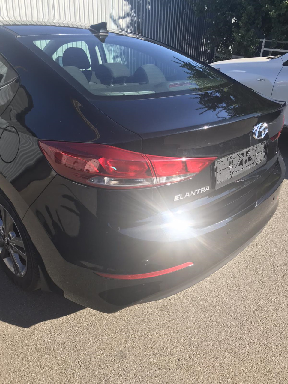 Ремонт, після доставки з США Hyundai Elantra 2.0 5