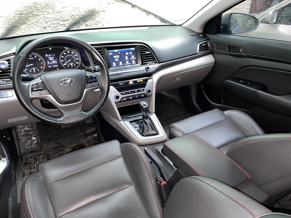 Салон від Elantra Sport ч.2 1