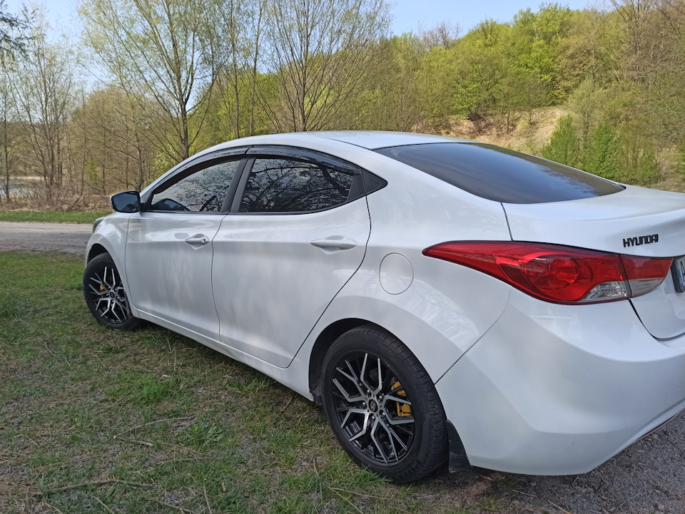 Нові Диски Vorsteiner + гума Pirelli 205/55 r16 2