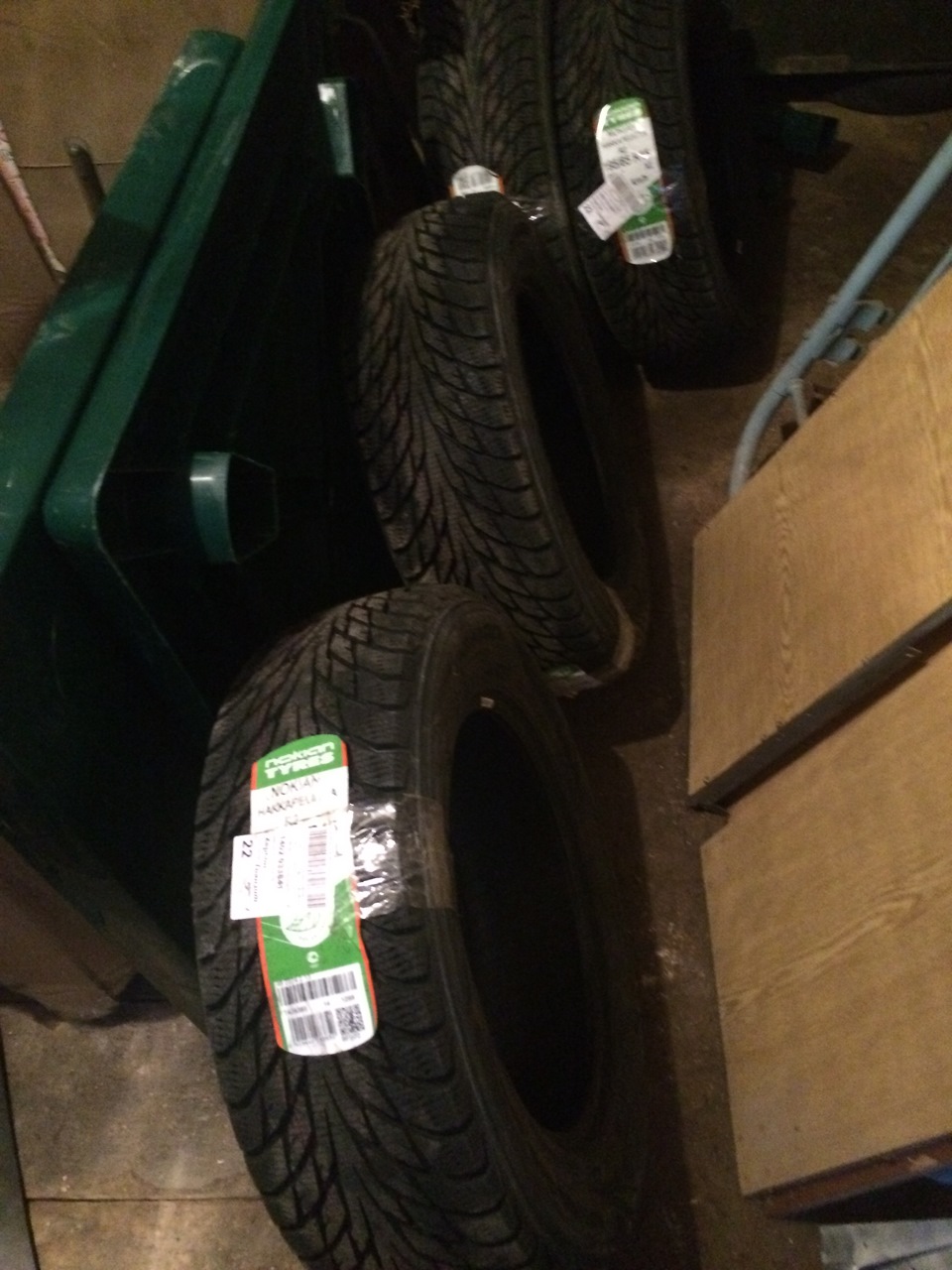 Зимні Nokian Hakkapeliitta R2 195/65 R15 95R 2
