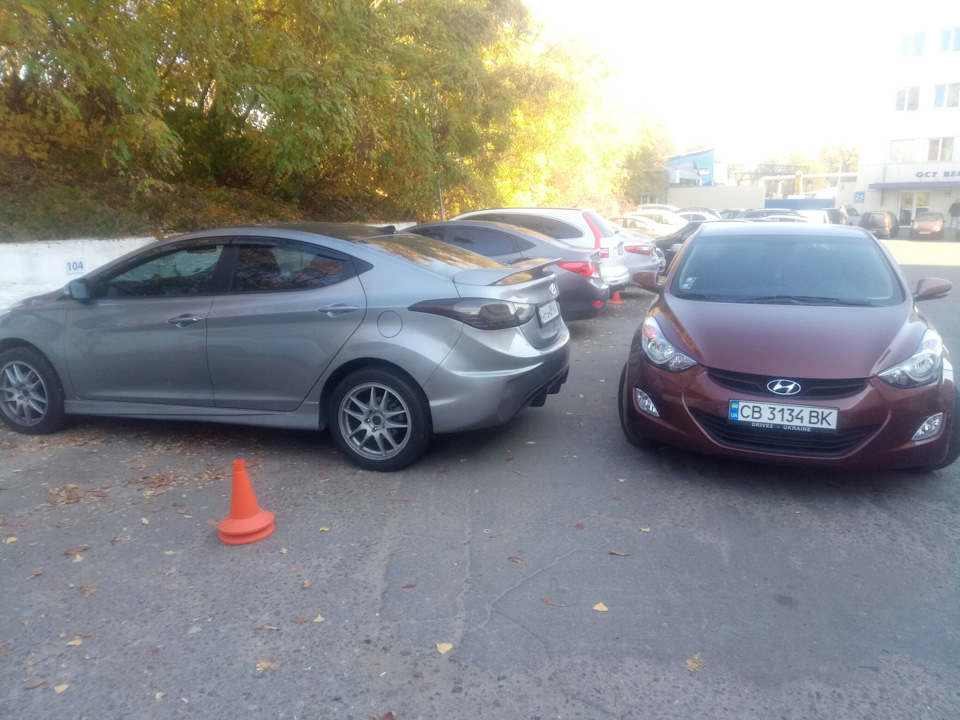 Співробітник теж на елантрі 1