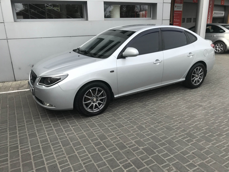 Поліровка, кераміка, лип спойлер Elantra J4. 4