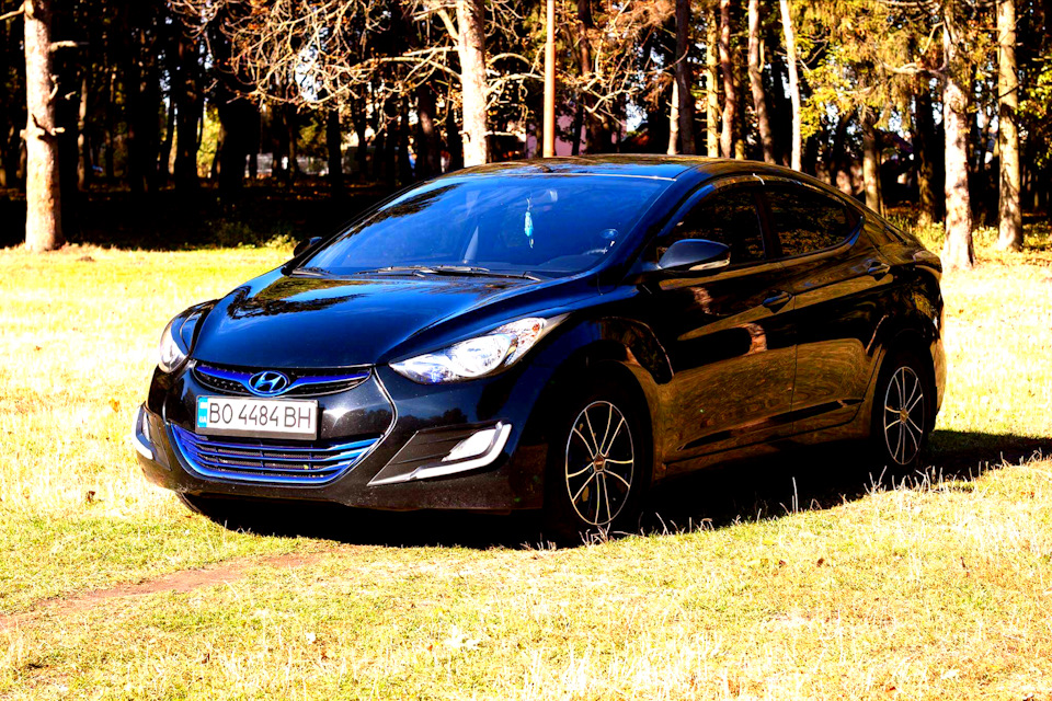200 читачів 3