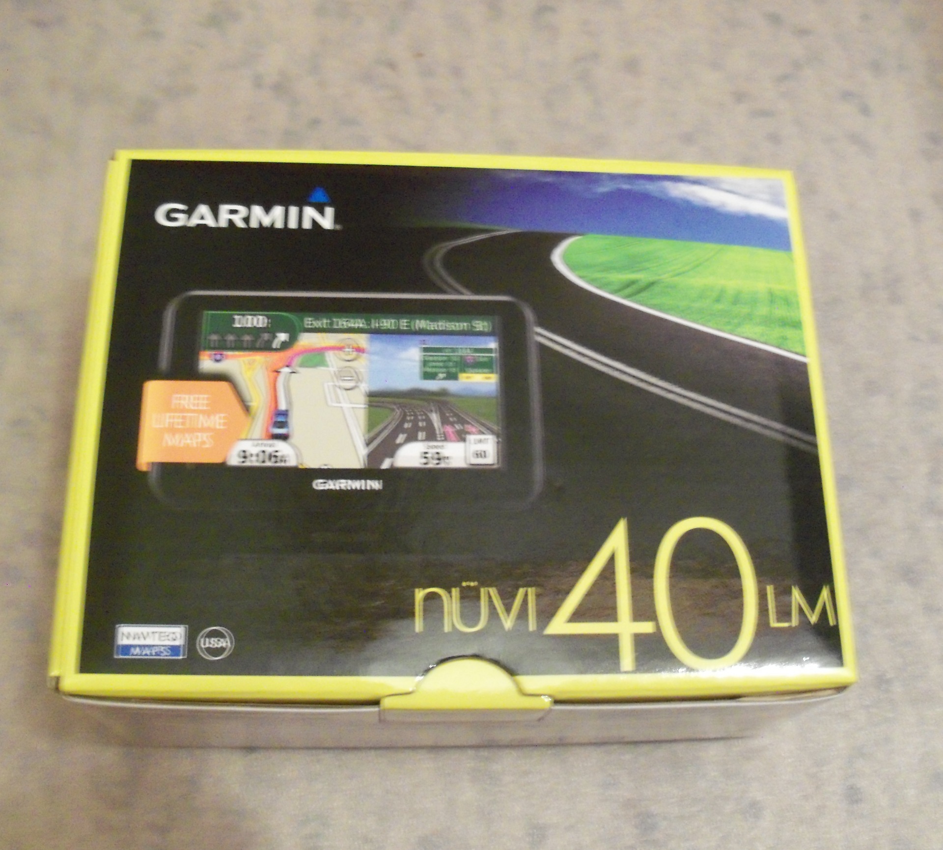 Навігатор Garmin nuvi 40 LM. 1