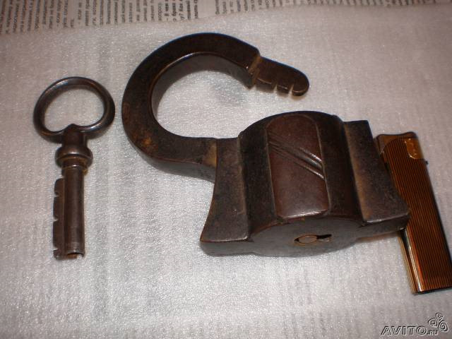 Питання. Виробляється замок дверей 1