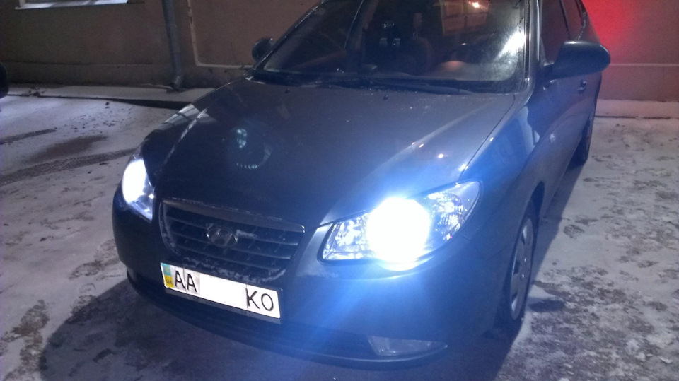 Заміна ламп ближнього світла Hyundai Elantra J4 (перші враження). 2