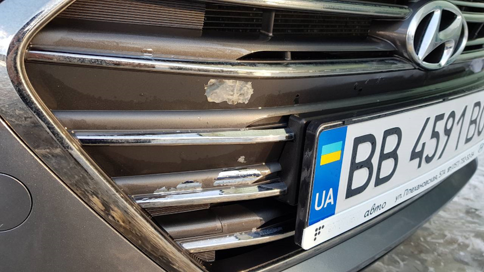 Облізла решітка радіатора, змінюють за гарантією... 4