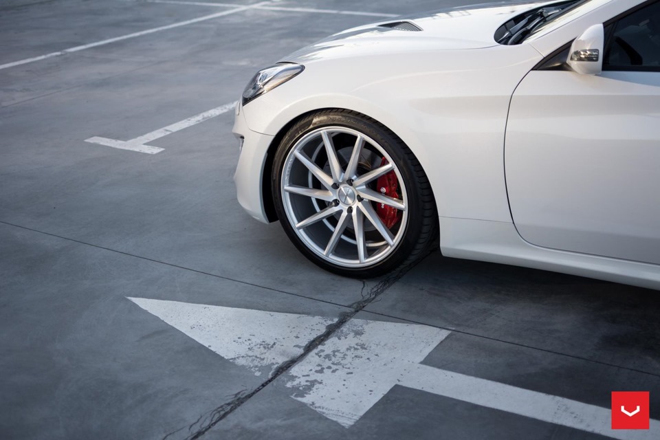 Гена потрапив на VossenWheels.com 1