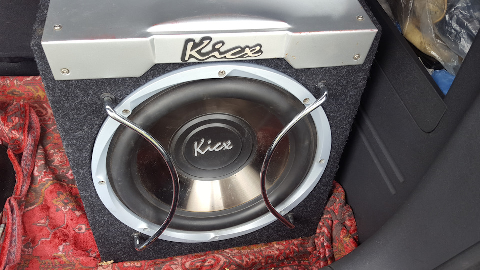 Автоакустика Hertz HSK 165 Hi-Energy та Саб Kicx ICQ-300 BA 5