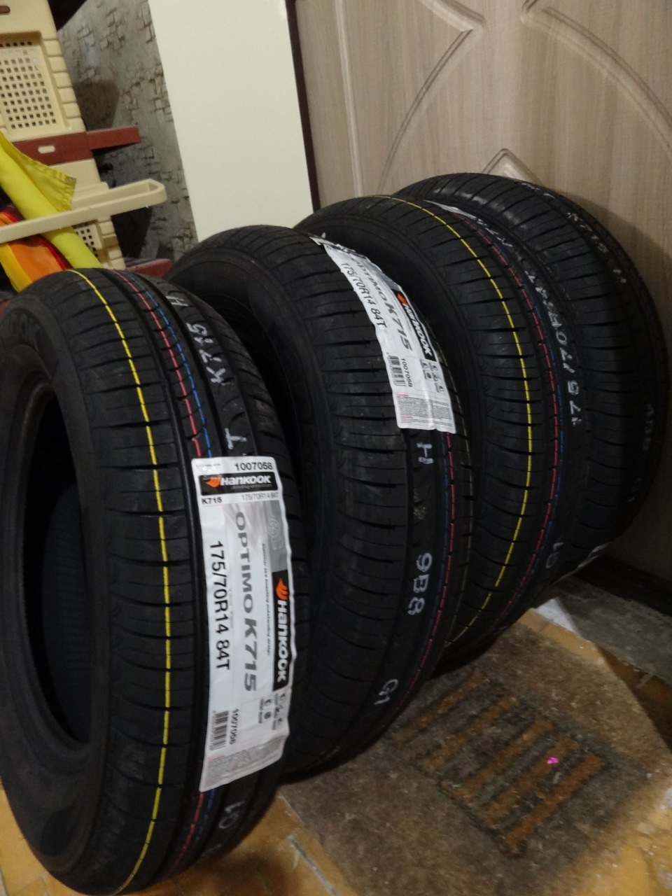 Нове взуття на літо. Hankook Optimo K715 175/70 R14 4