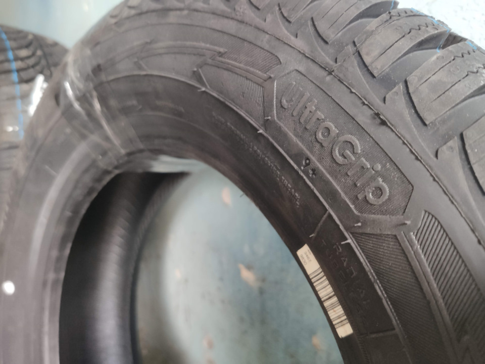 Перевзувся на зиму. Нові шини GoodYear UltraGrip 9+ 1
