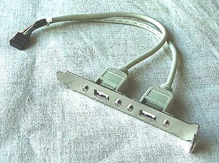 Власноруч: USB вхід з мафона НЕ в бардачок :) 1