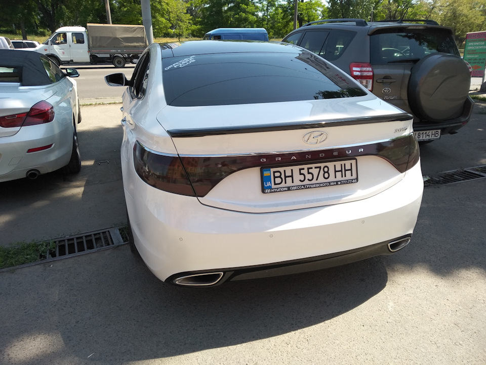Задні ліхтарі... 1