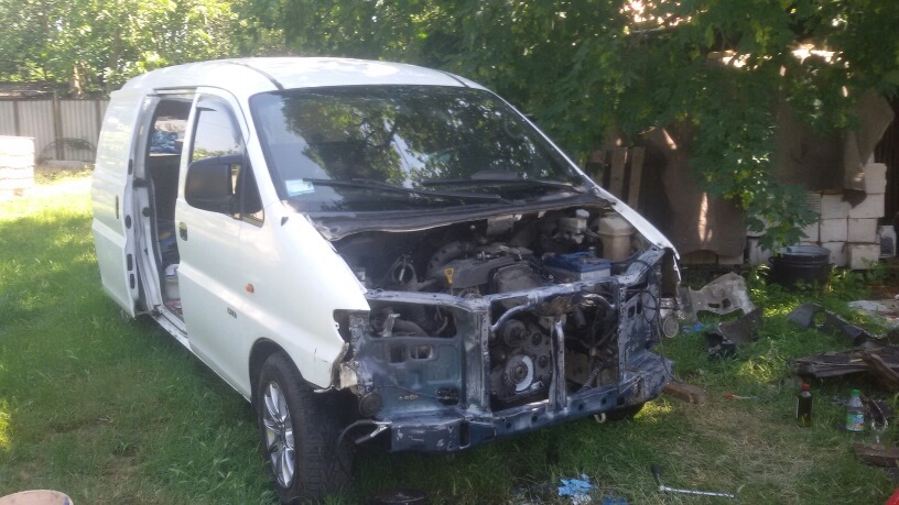 Машинку вже доробляю. паркан відновив 2