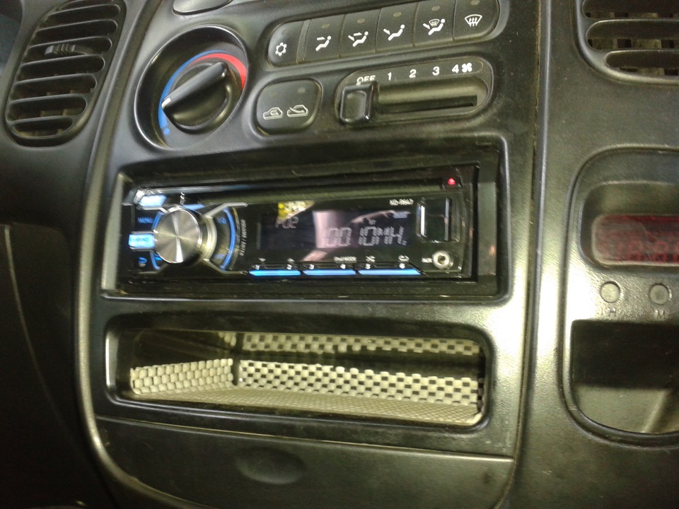JVC KD-R647EED 4