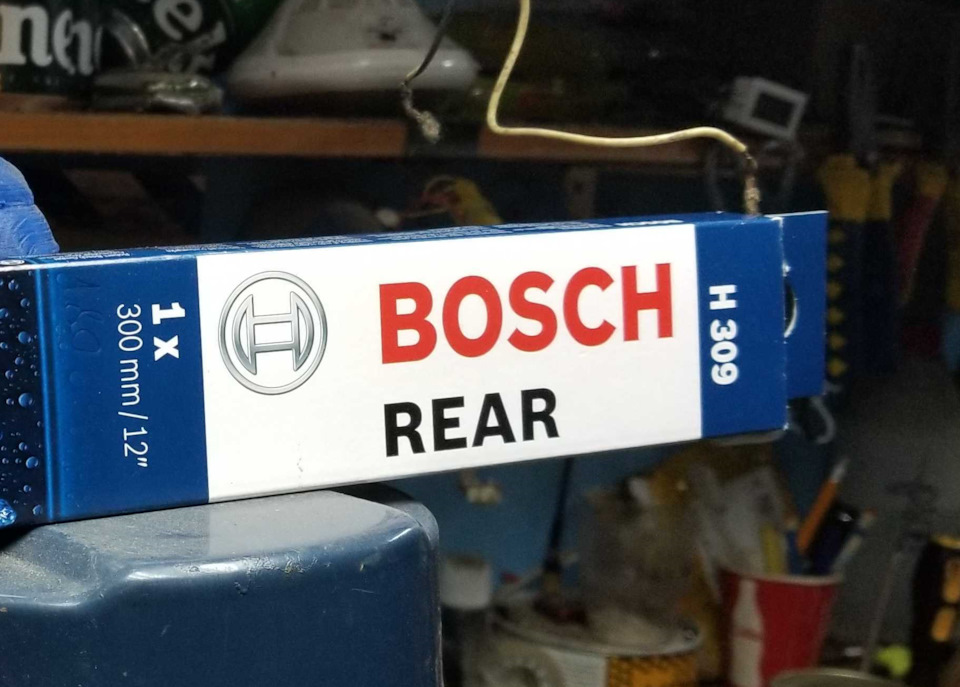 Склоочисник задній Bosch H309 1