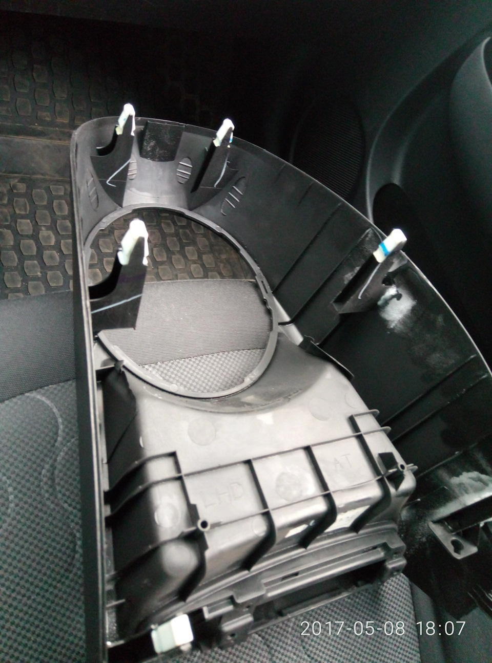 заміна прикурювача на usb 1