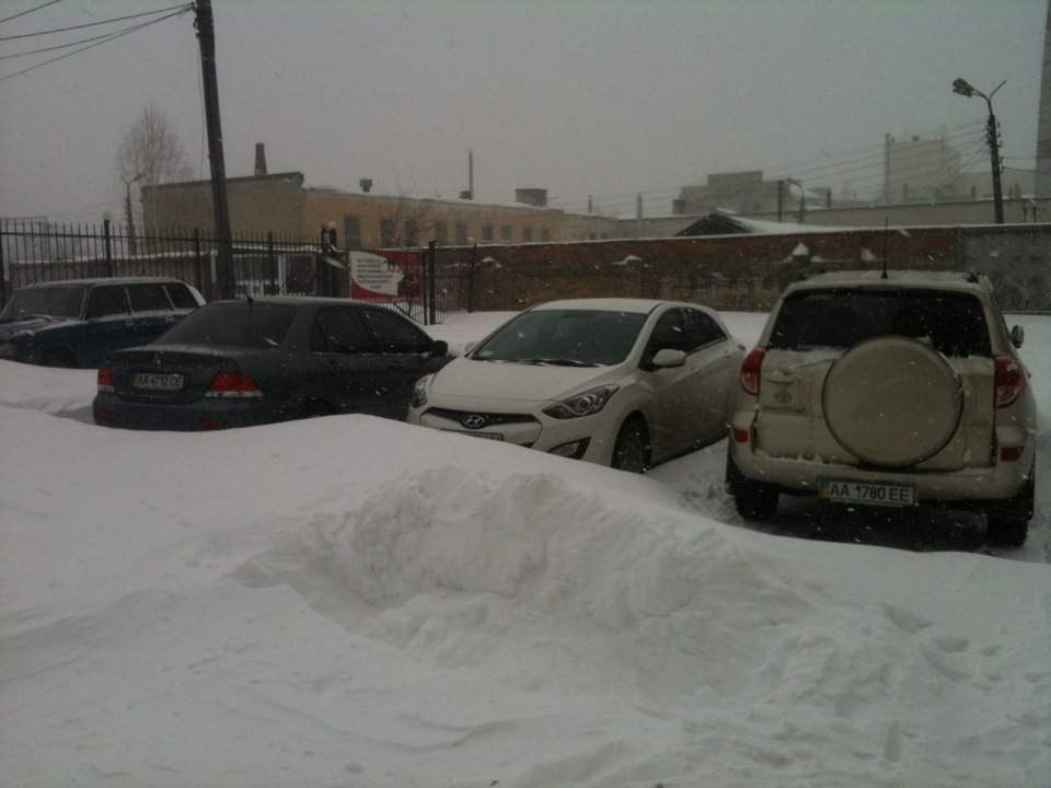Аномальний снігопад 22-24.03.2013 1